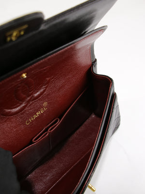Medium Classic Flap