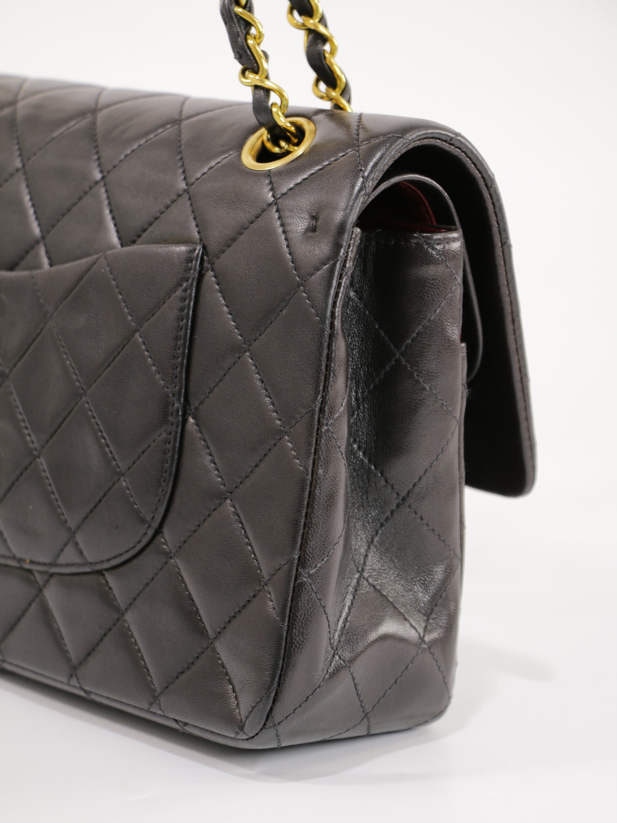 Medium Classic Flap