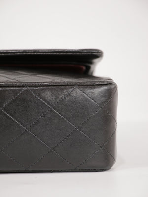 Medium Classic Flap