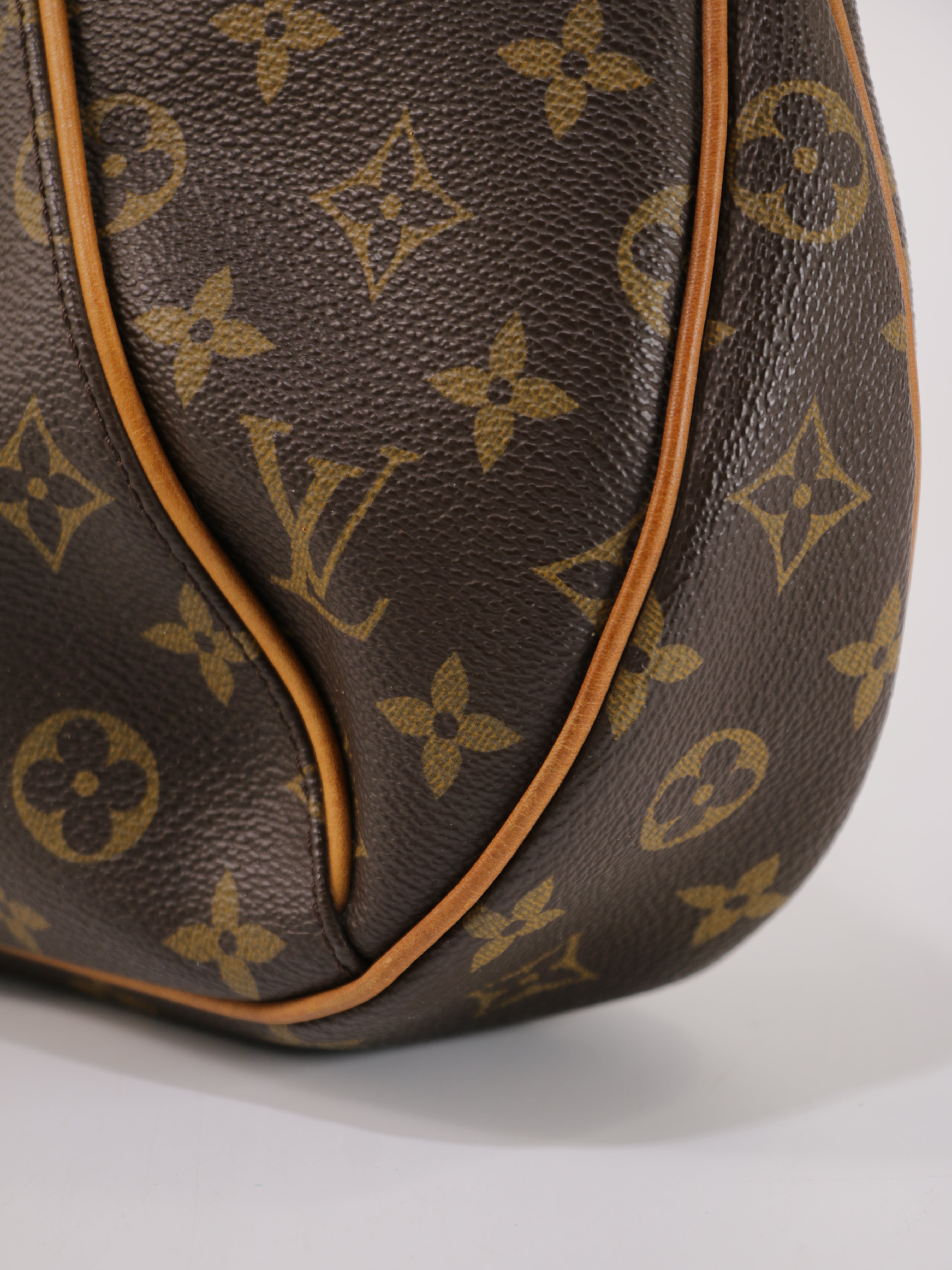 Louis Vuitton Thames MM