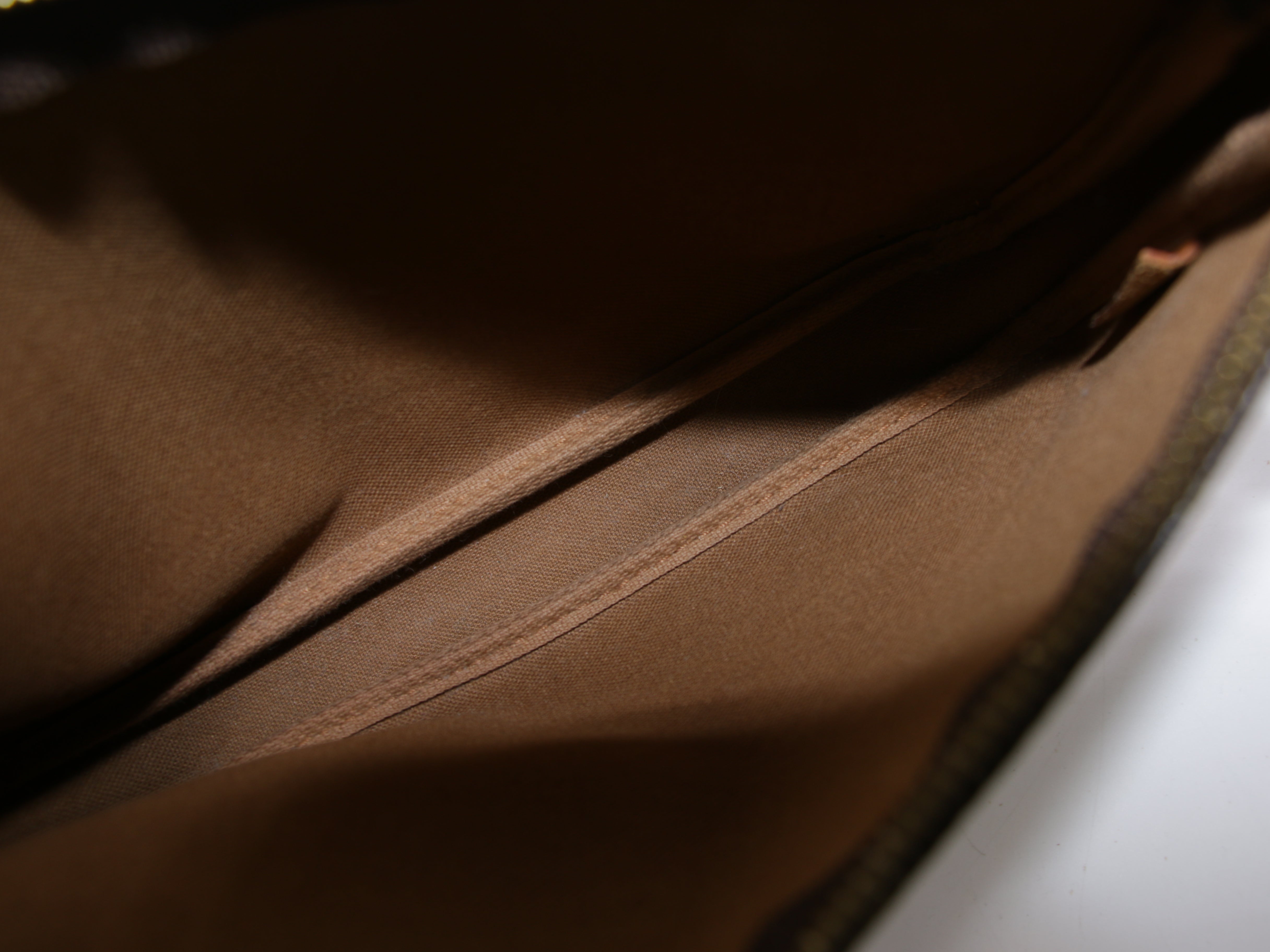Louis Vuitton Accessories Pochette