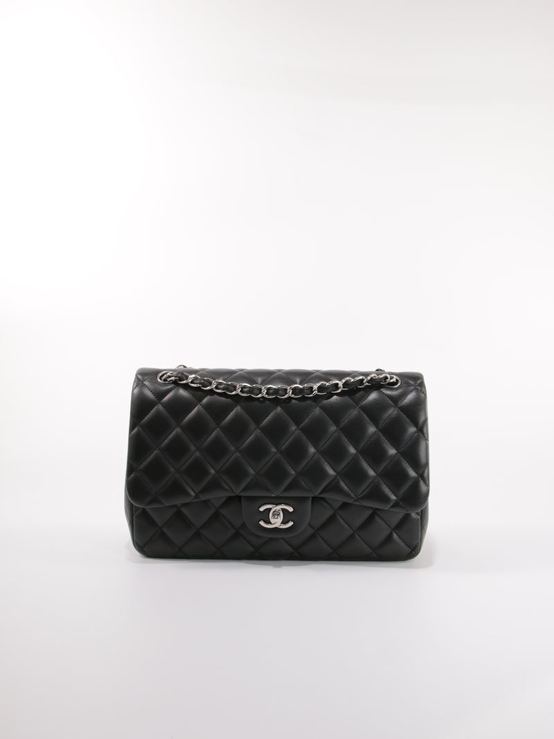 CHANEL - JUMBO FLAP