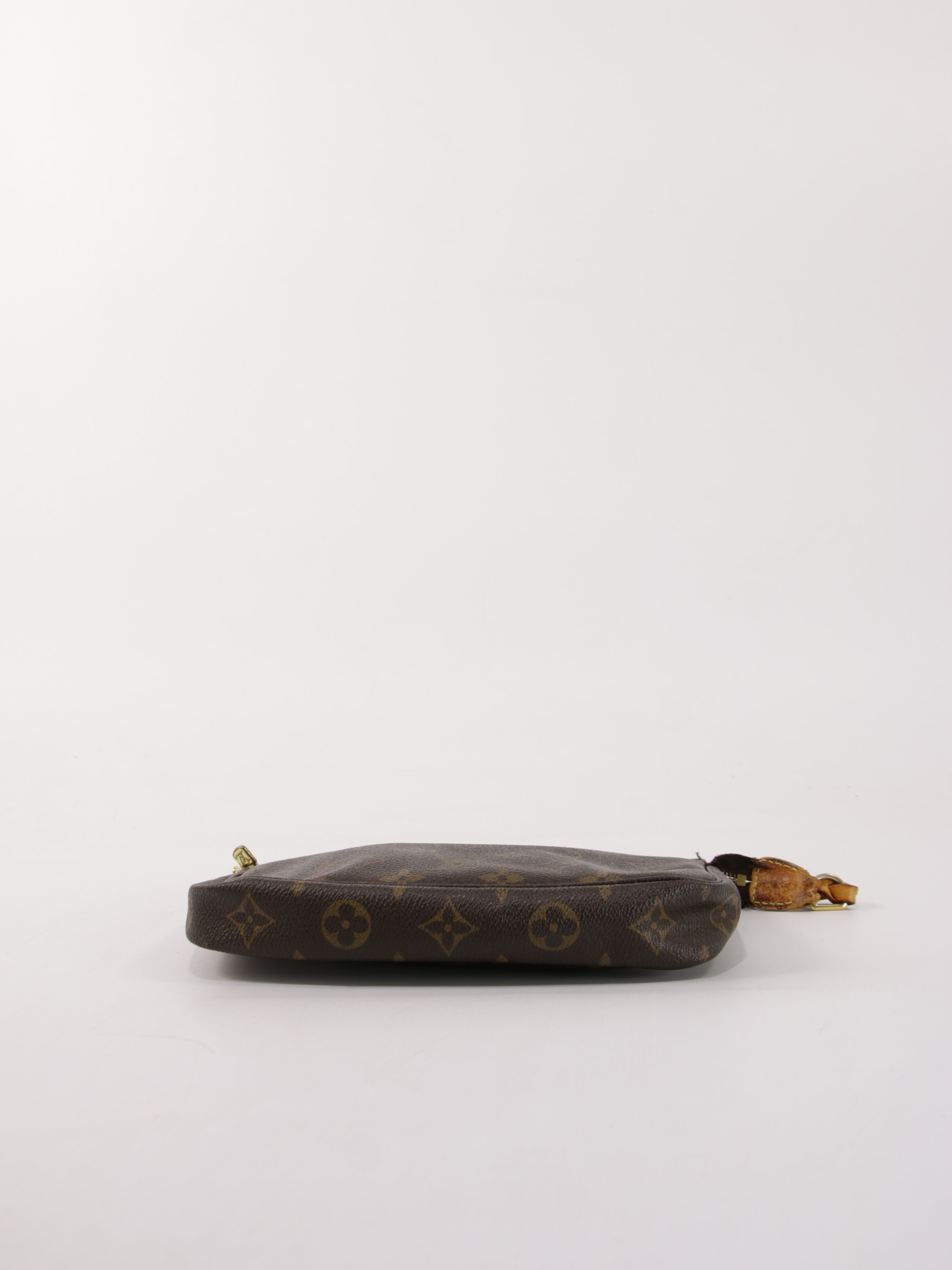 Louis Vuitton Accessories Pochette
