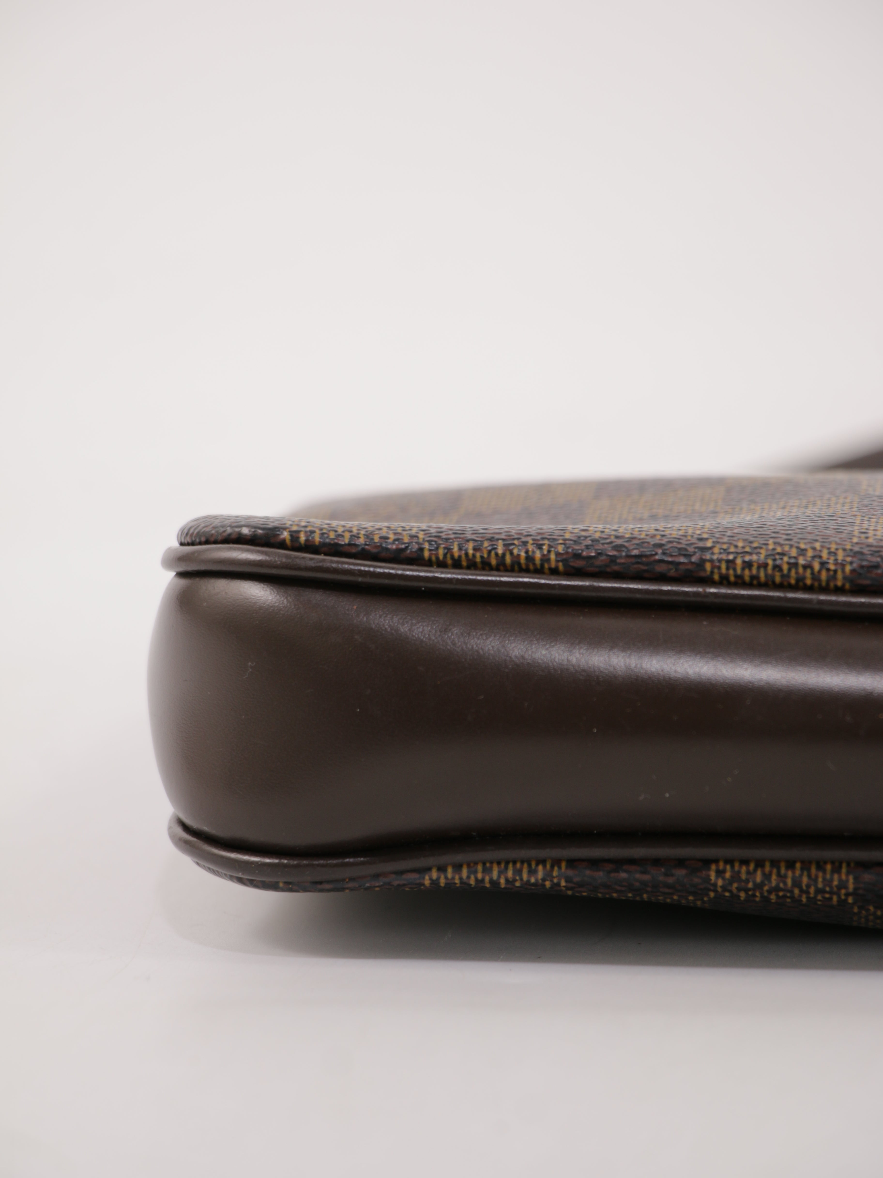 Louis Vuitton Accessories Pochette