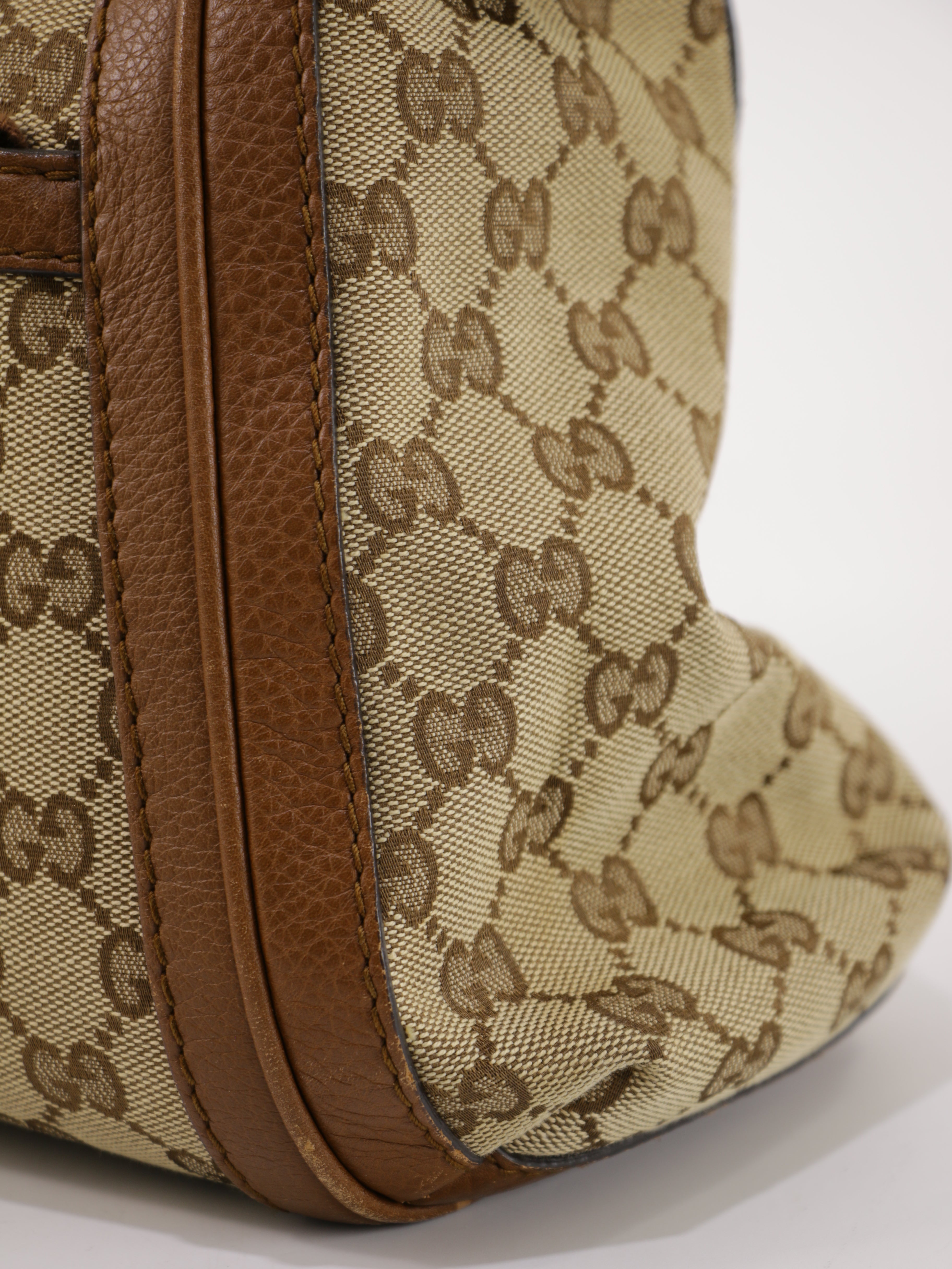 Gucci Shoulder Bag
