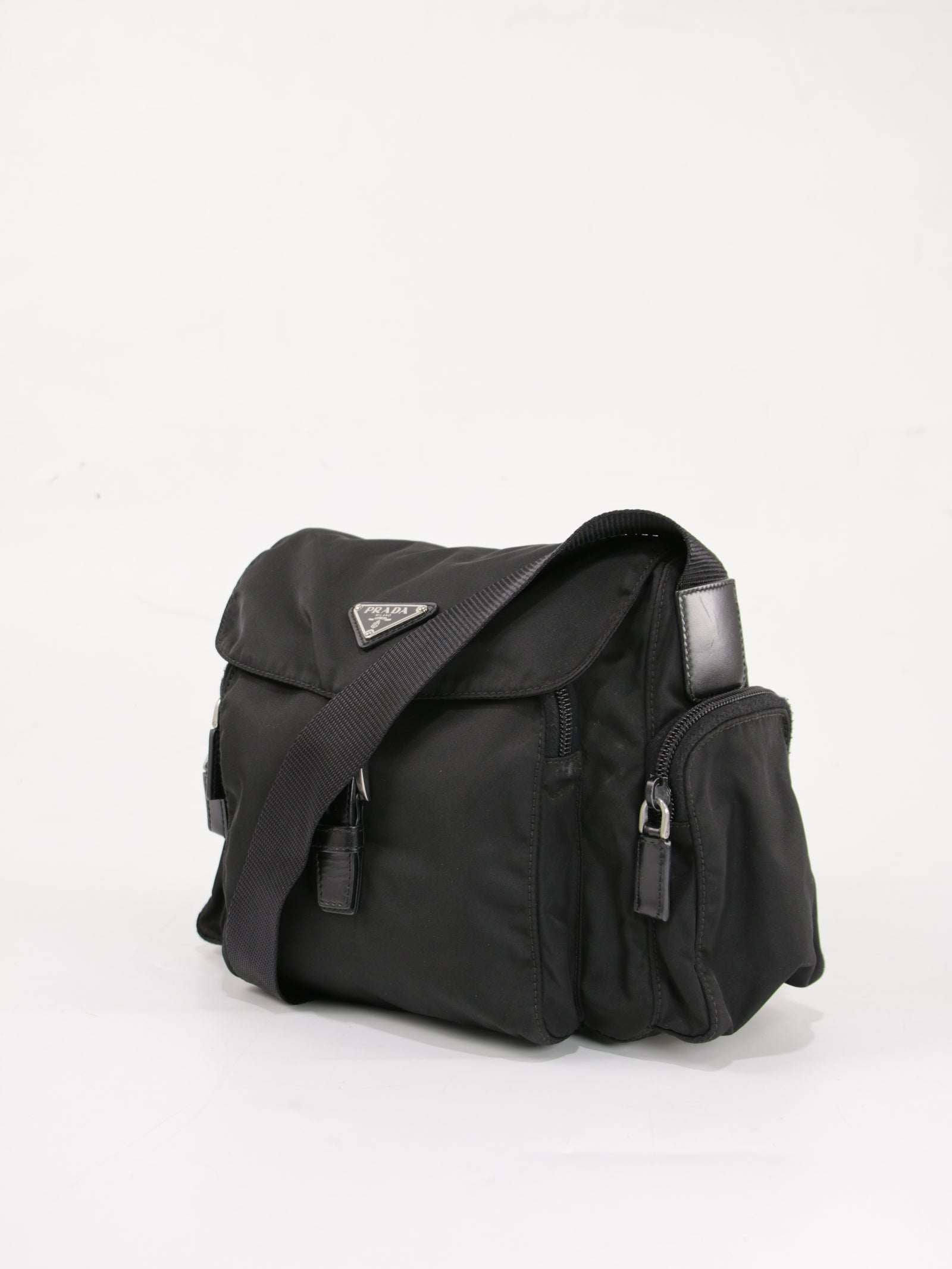 Single Buckle Messenger