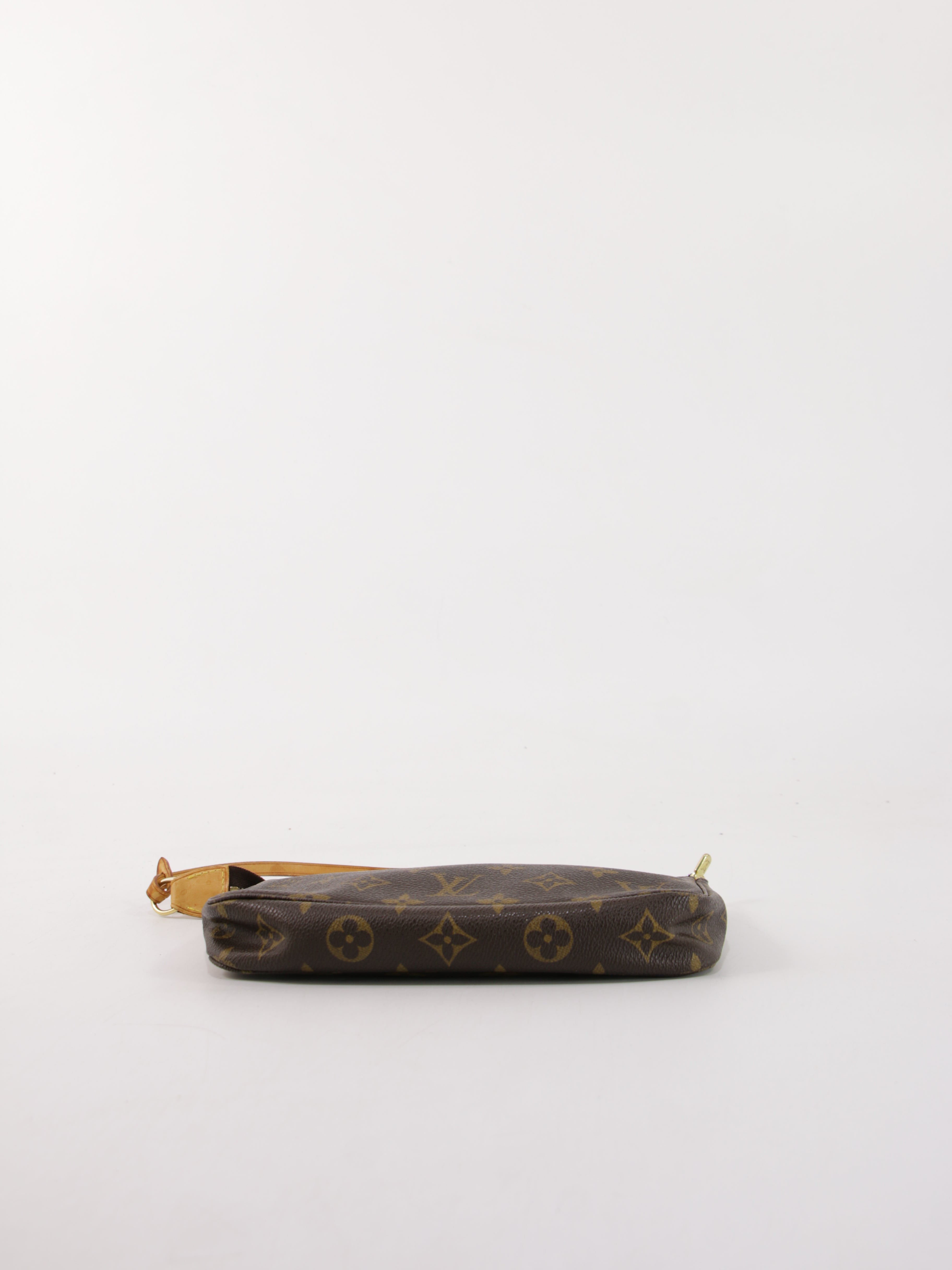 Louis Vuitton Accessories Pochette