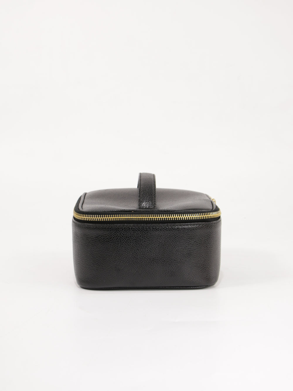 Cosmetic pouch