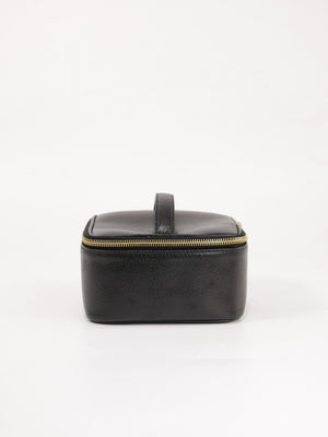 Cosmetic pouch