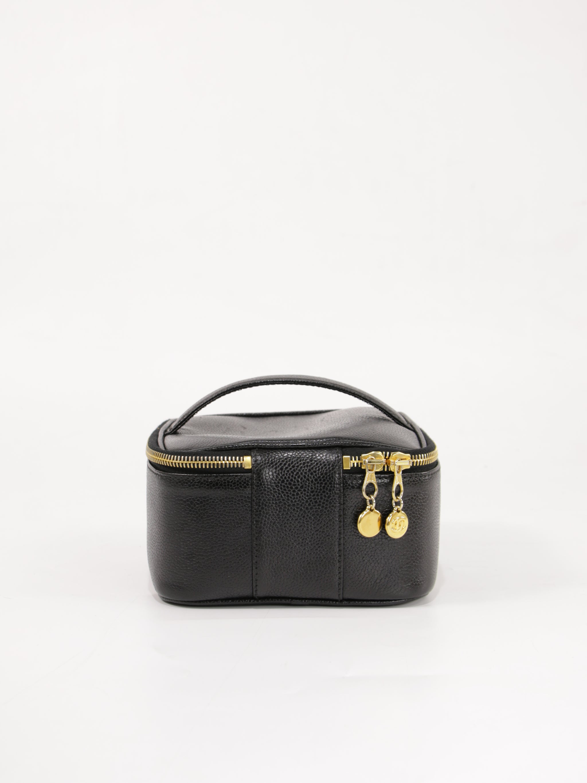 Cosmetic pouch