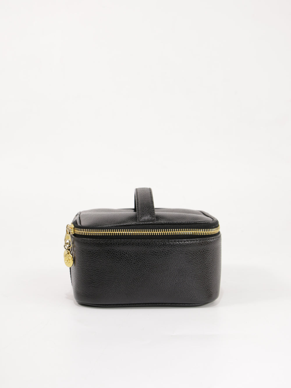 Cosmetic pouch