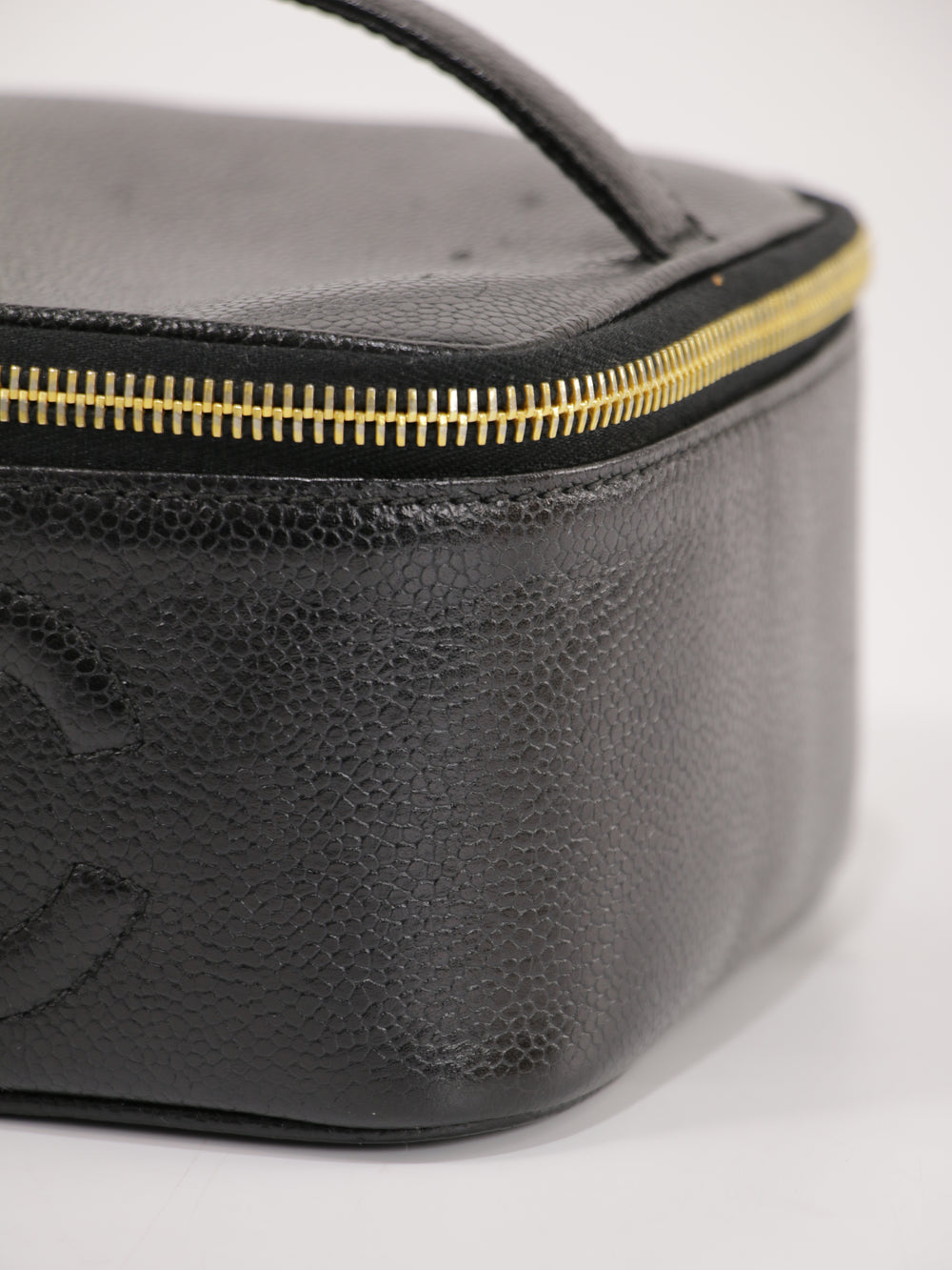 Cosmetic pouch