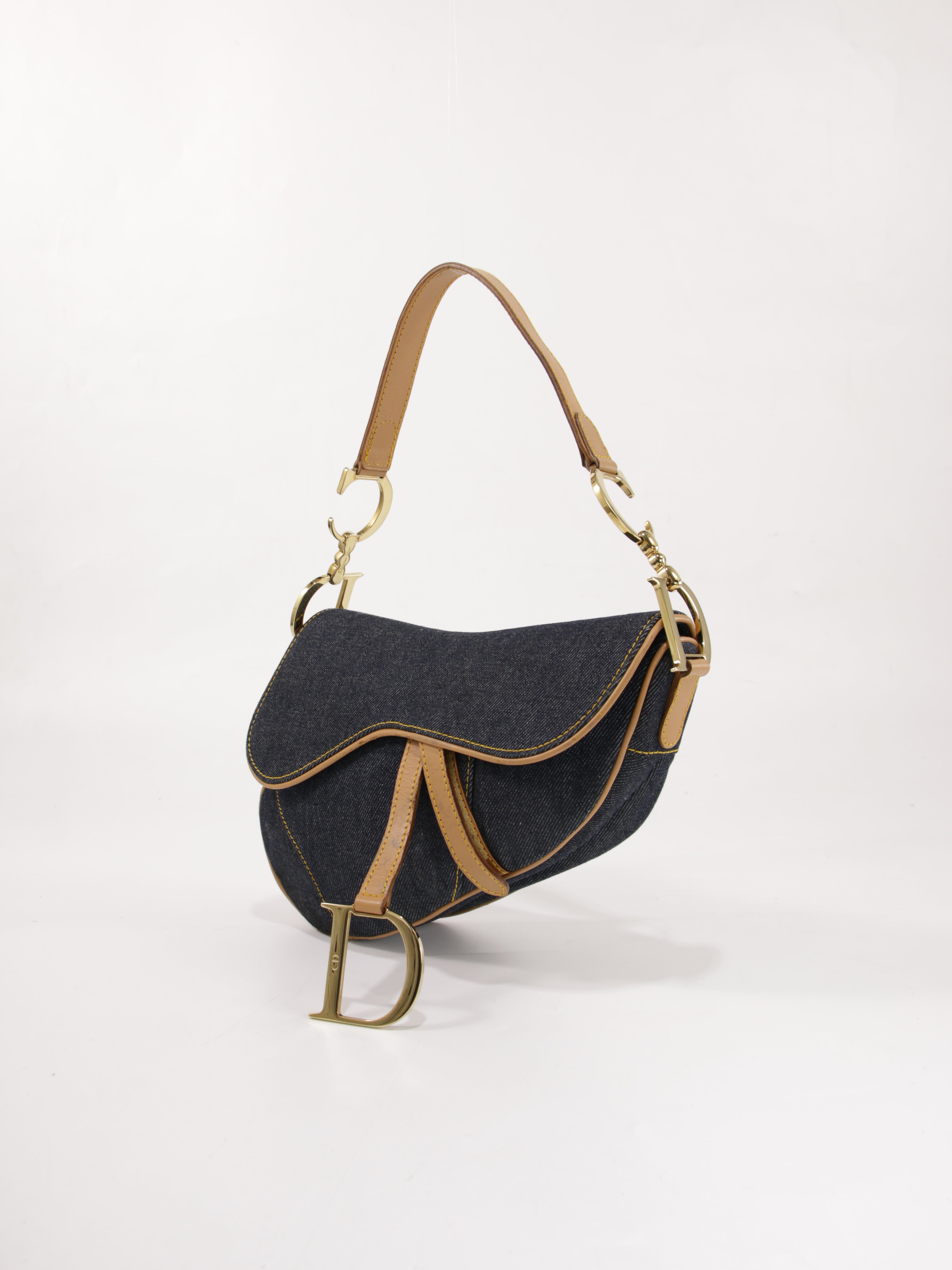 Saddle