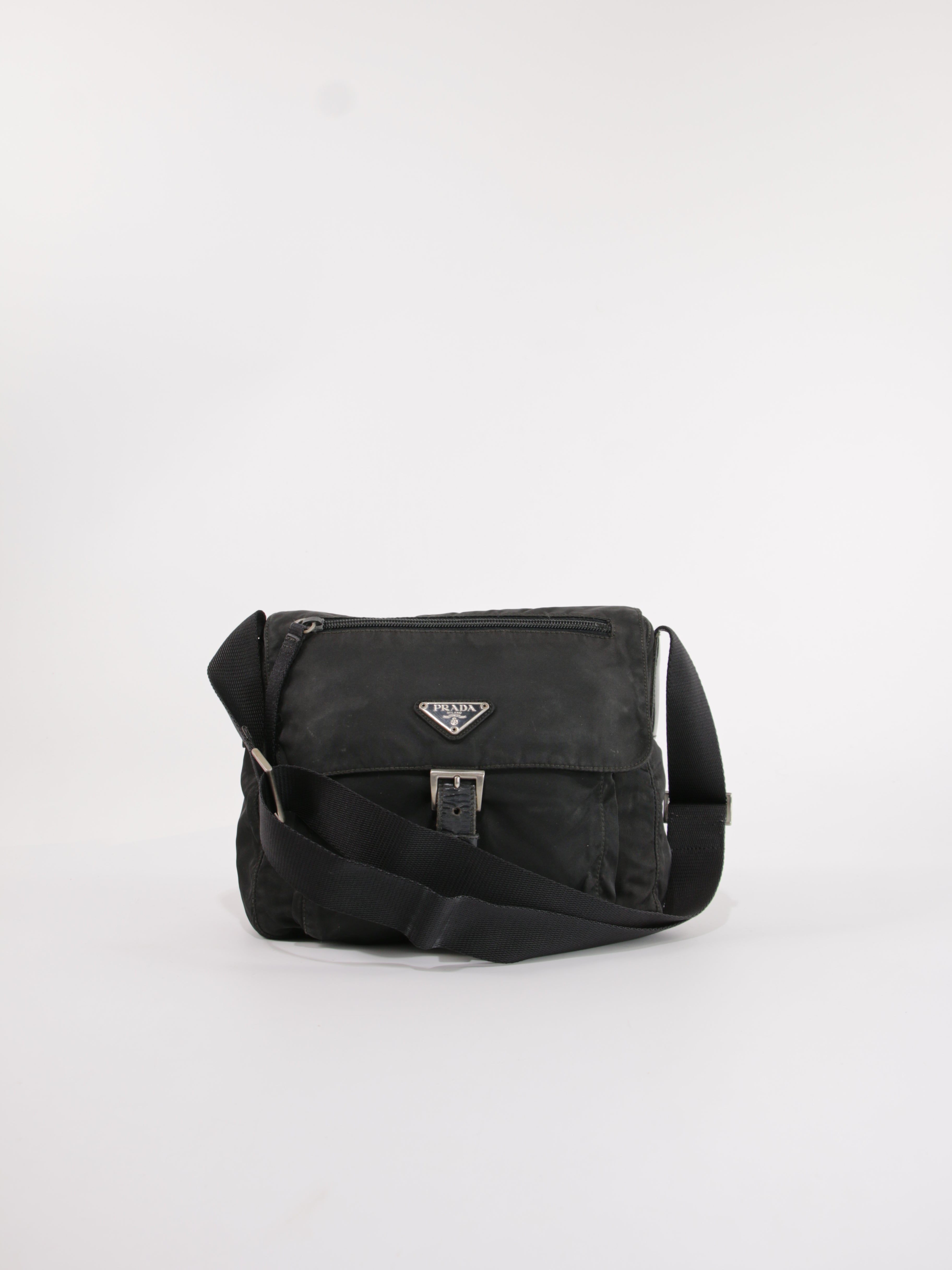 Single Buckle Messenger