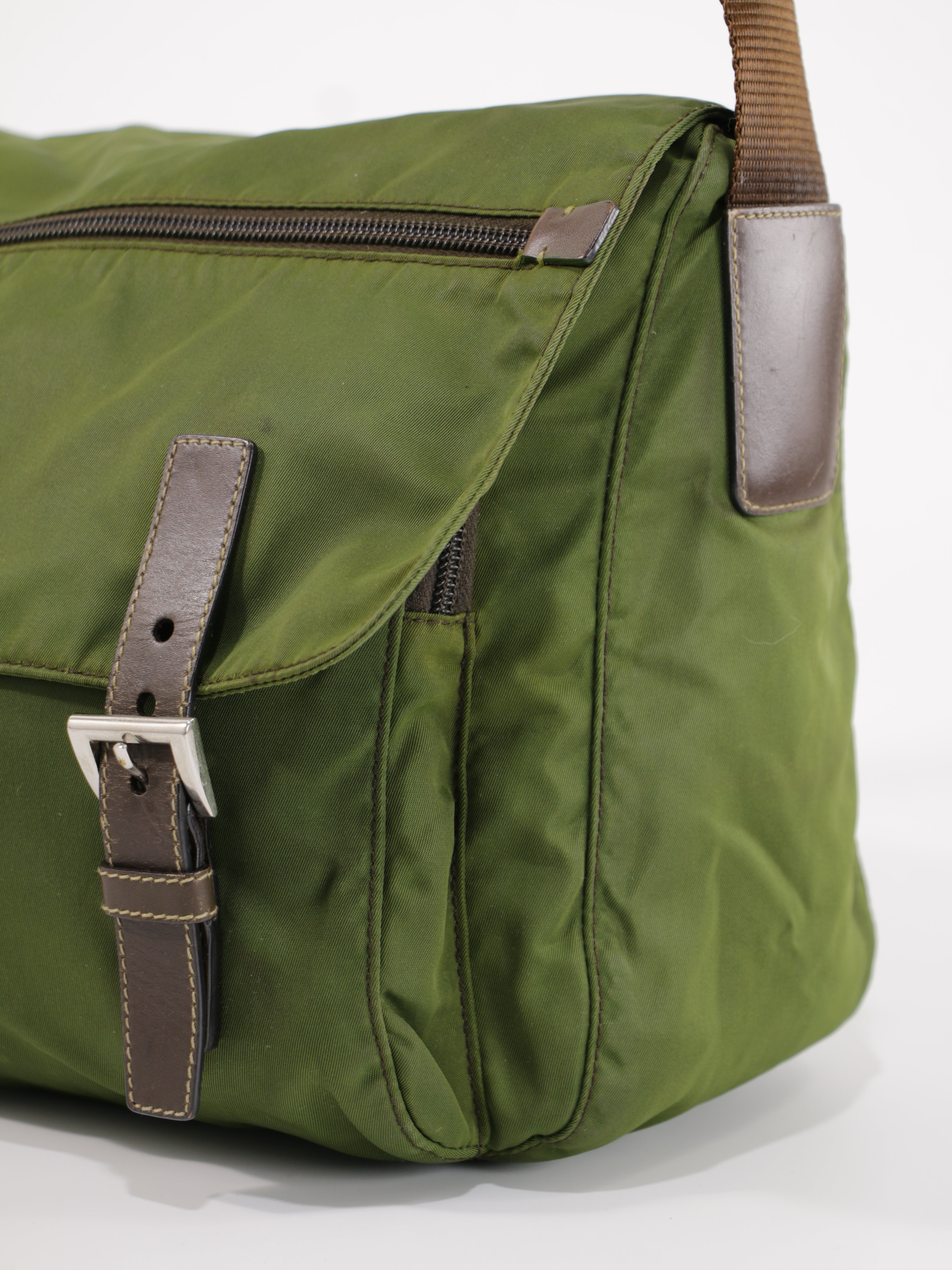 Double Buckle Messenger