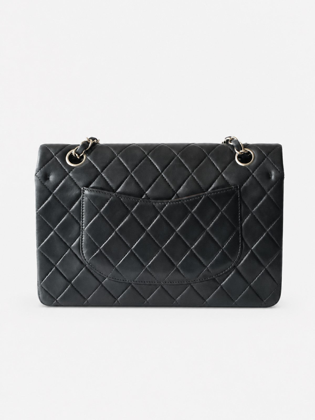 Medium Classic Flap