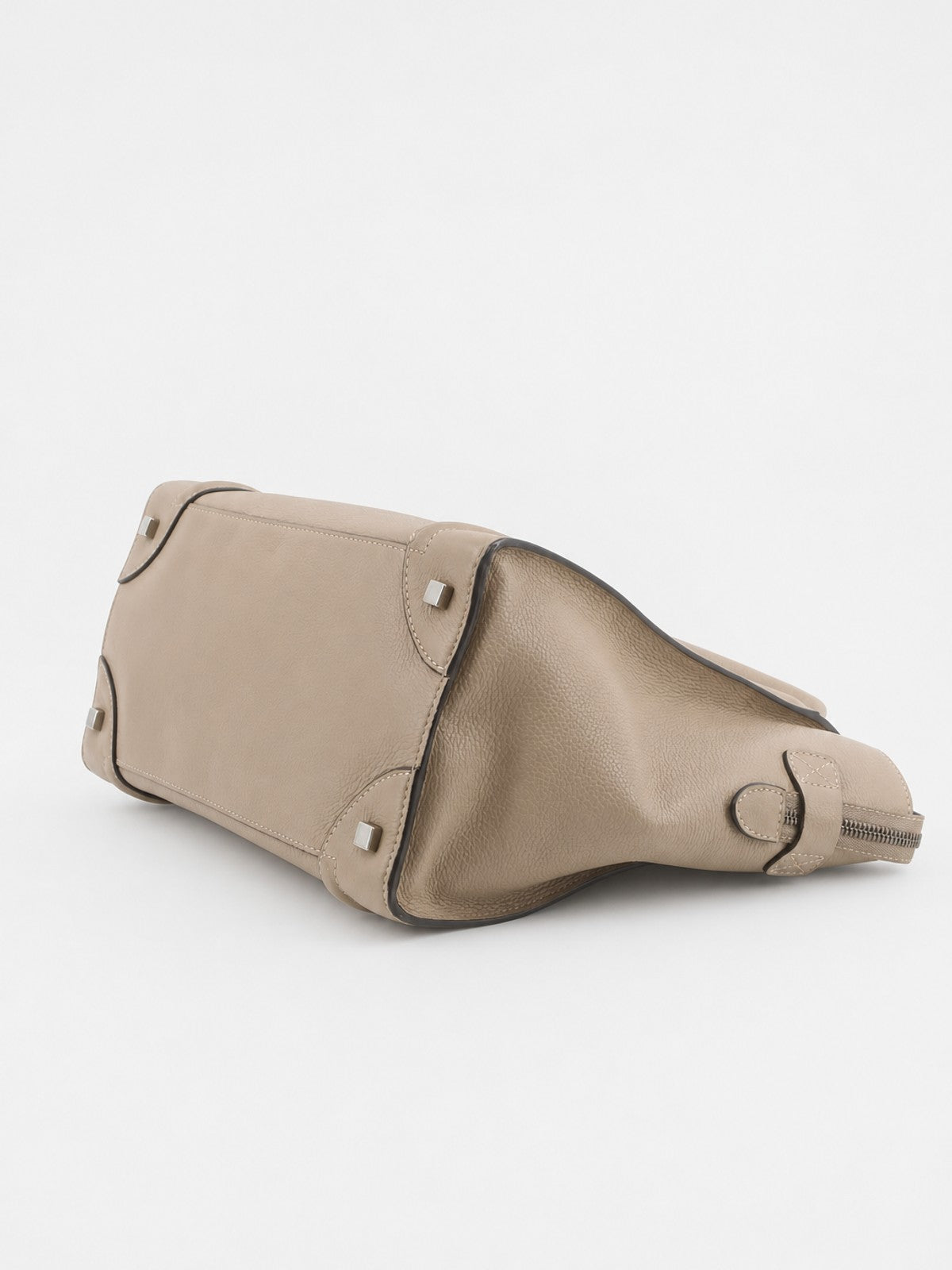 Medium Luggage