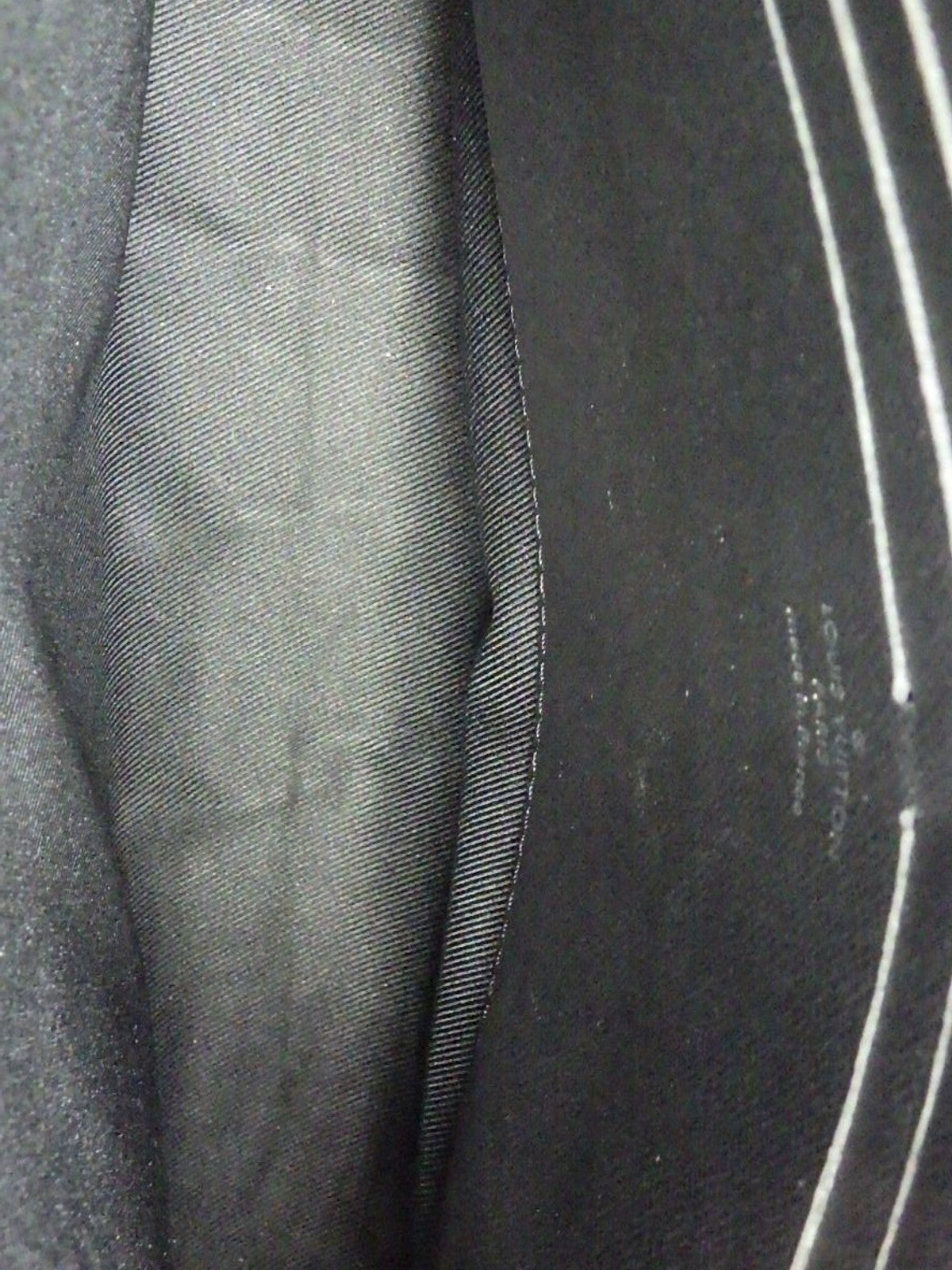Louis Vuitton Pochette Voyage MM