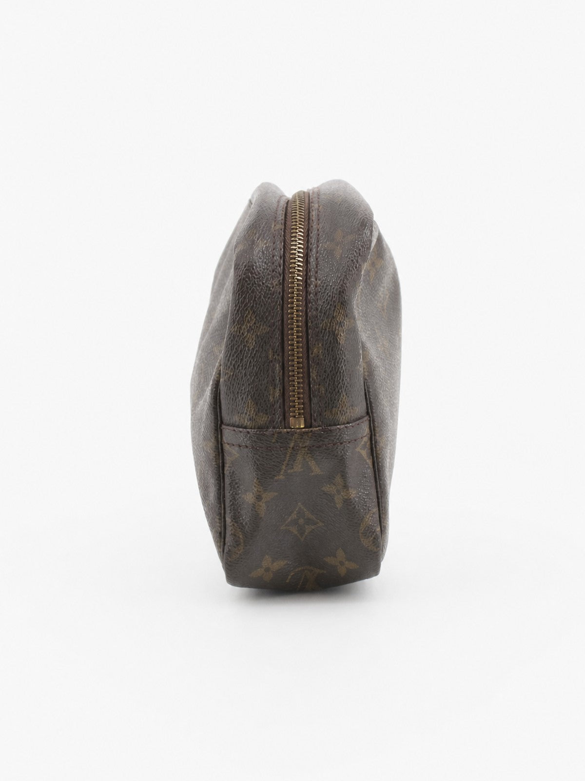 Cosmetic pouch