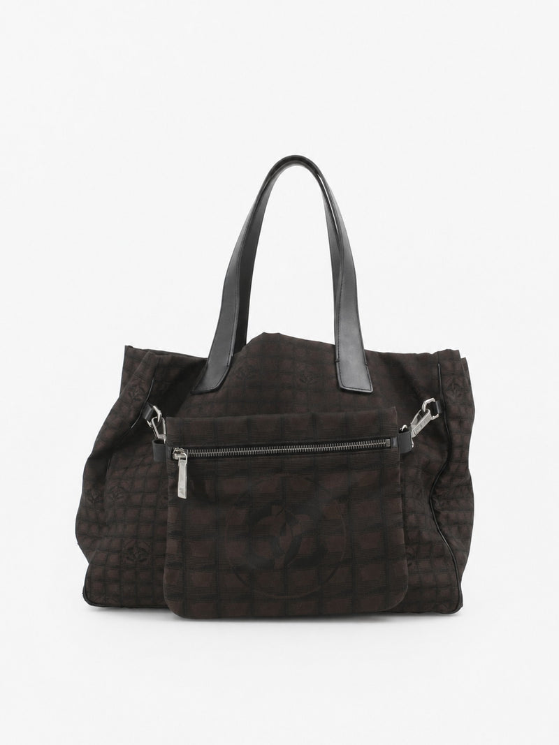 CHANEL - MEDIUM NEW TRAVEL LINE TOTE