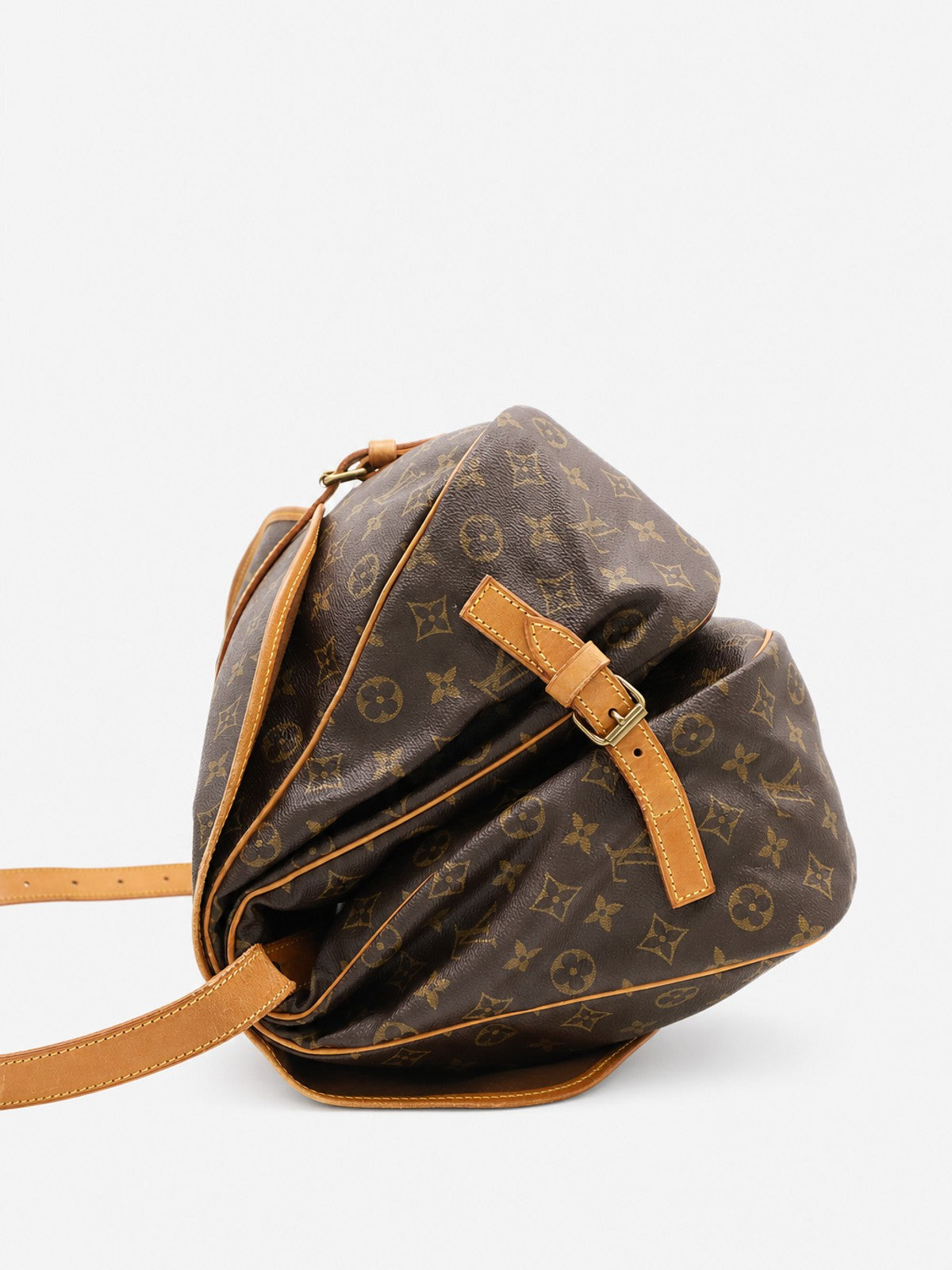 Louis Vuitton Saumur GM