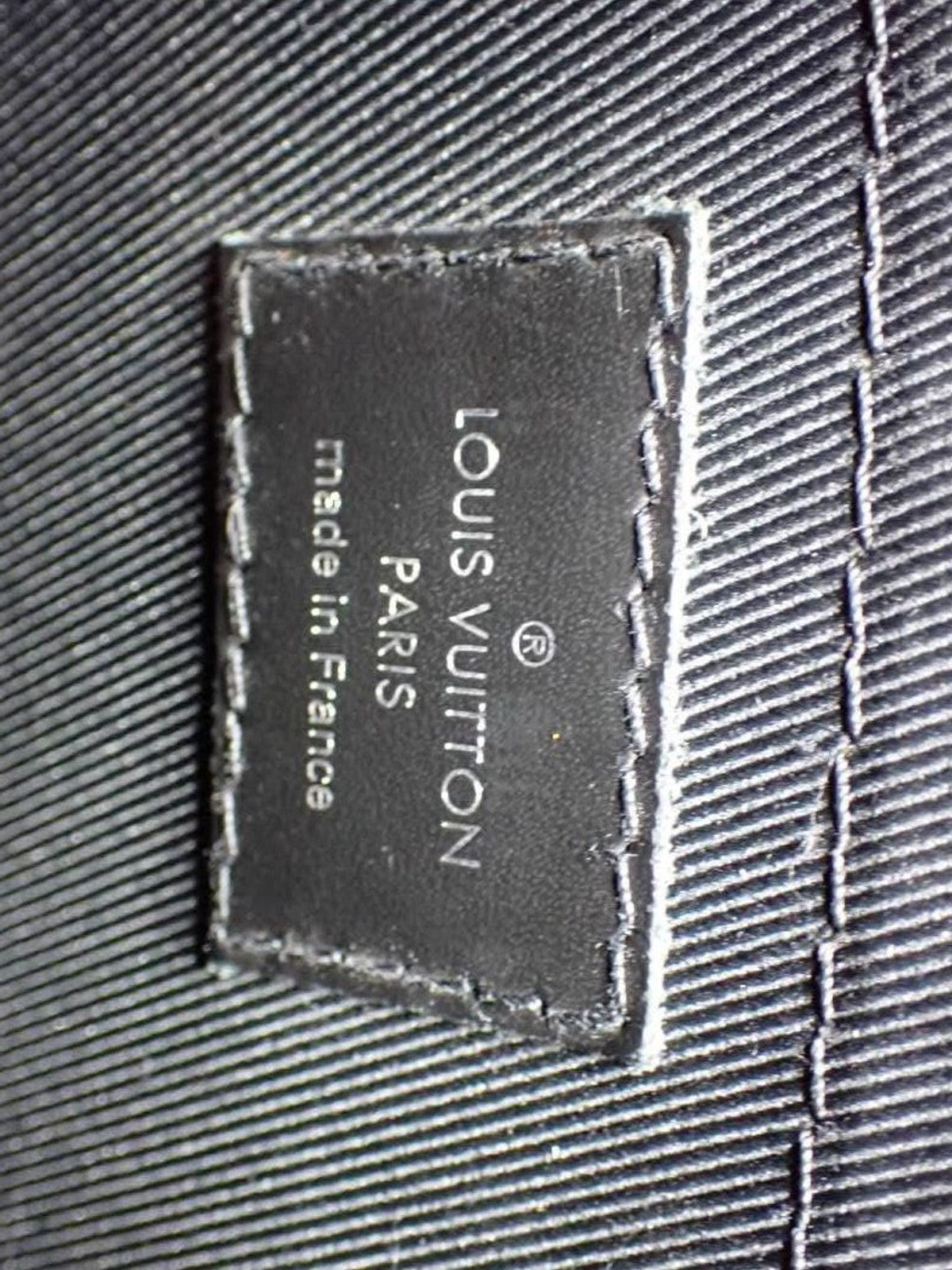 Louis Vuitton Pochette Voyage MM
