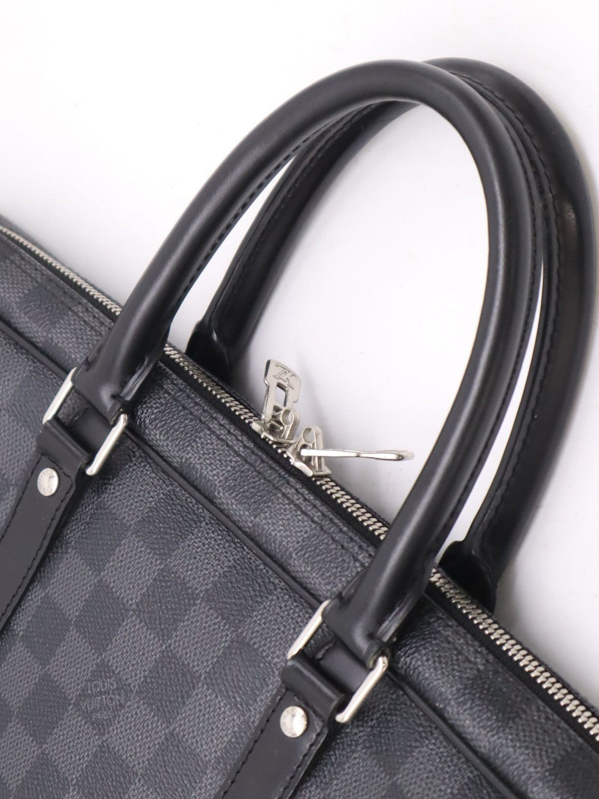 Louis Vuitton Port Documents Voyage GM