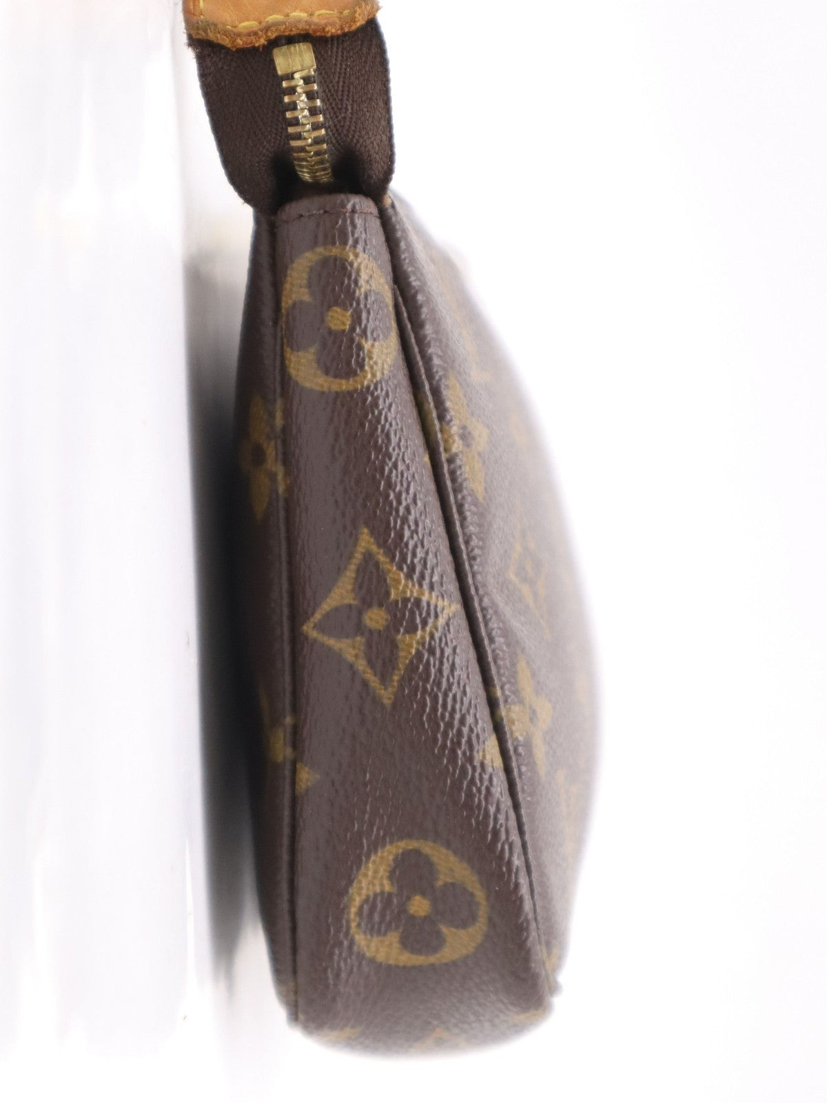 Louis Vuitton Accessories Pochette