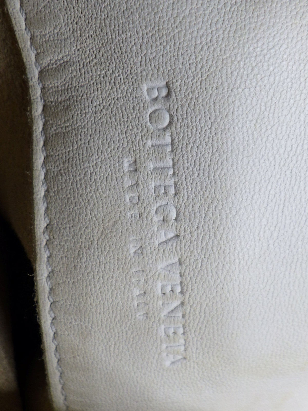 Bottega Veneta Medium Campana Hobo