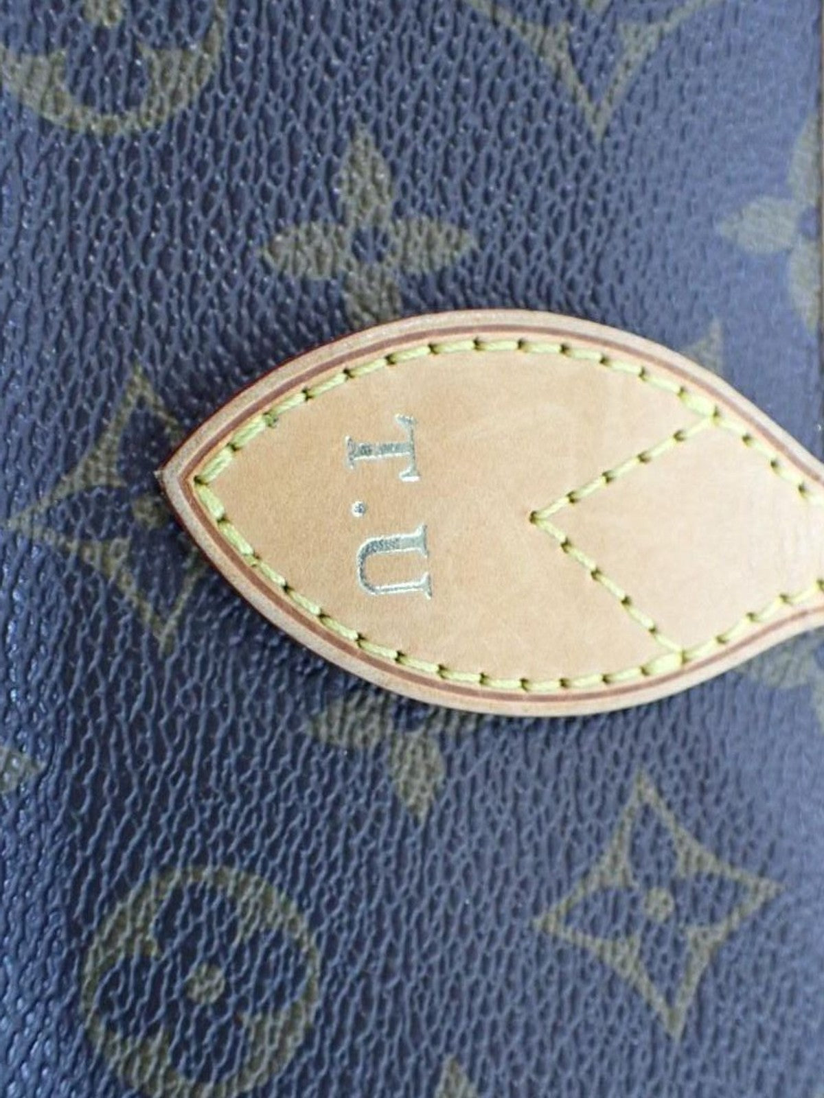 Louis Vuitton Neverfull PM