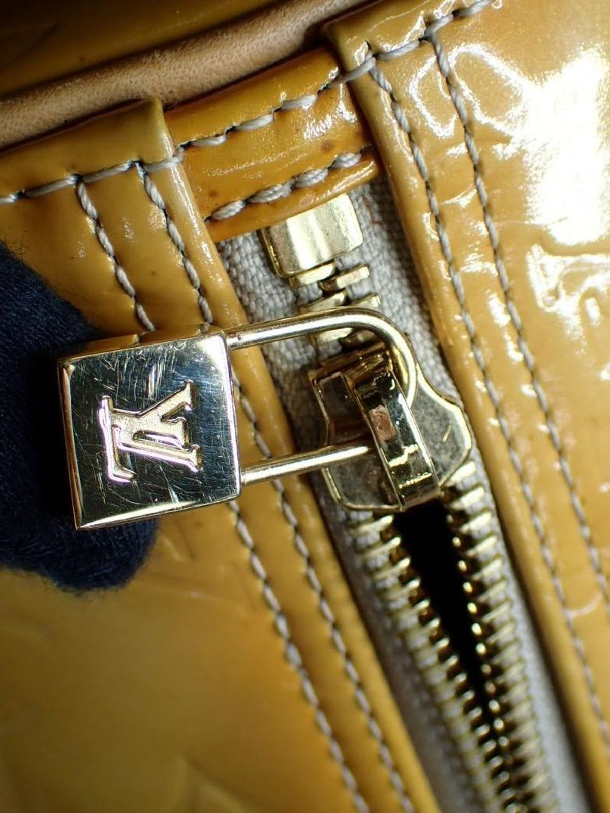 Louis Vuitton Bedford