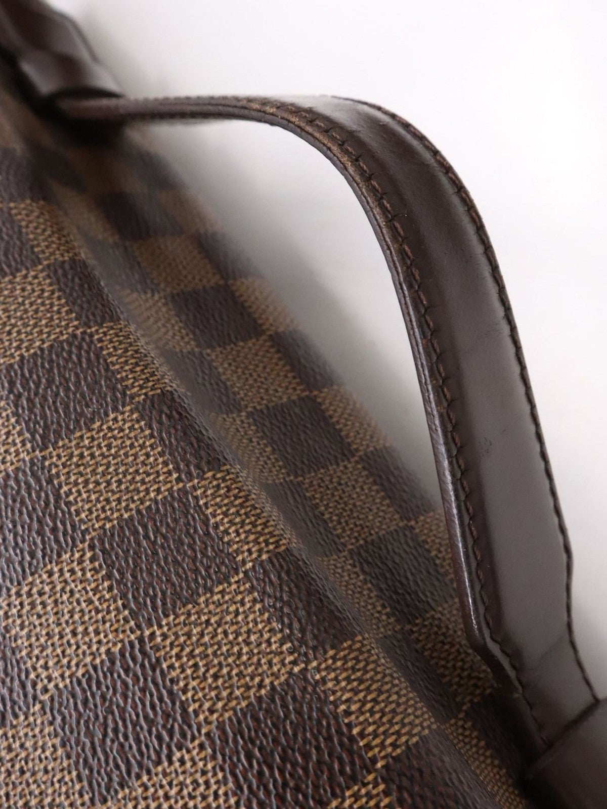 Louis Vuitton Broadway