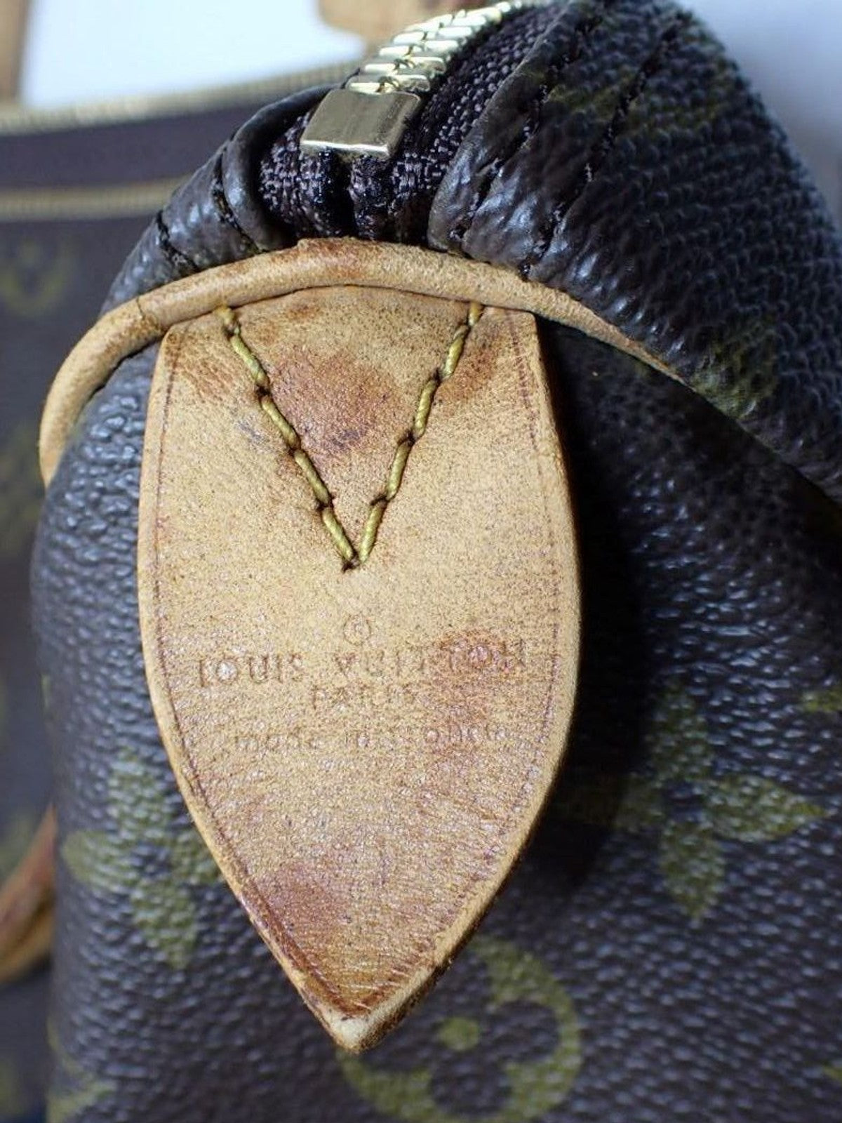 Louis Vuitton Speedy 35