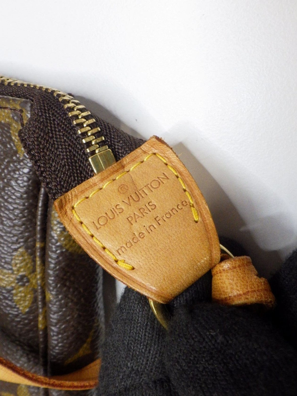 Louis Vuitton Accessories Pochette