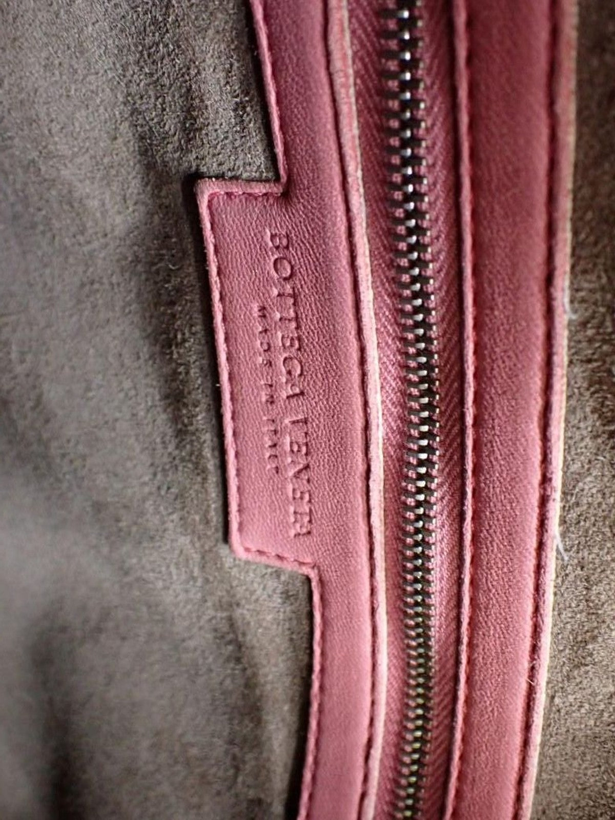 Bottega Veneta Medium Hobo
