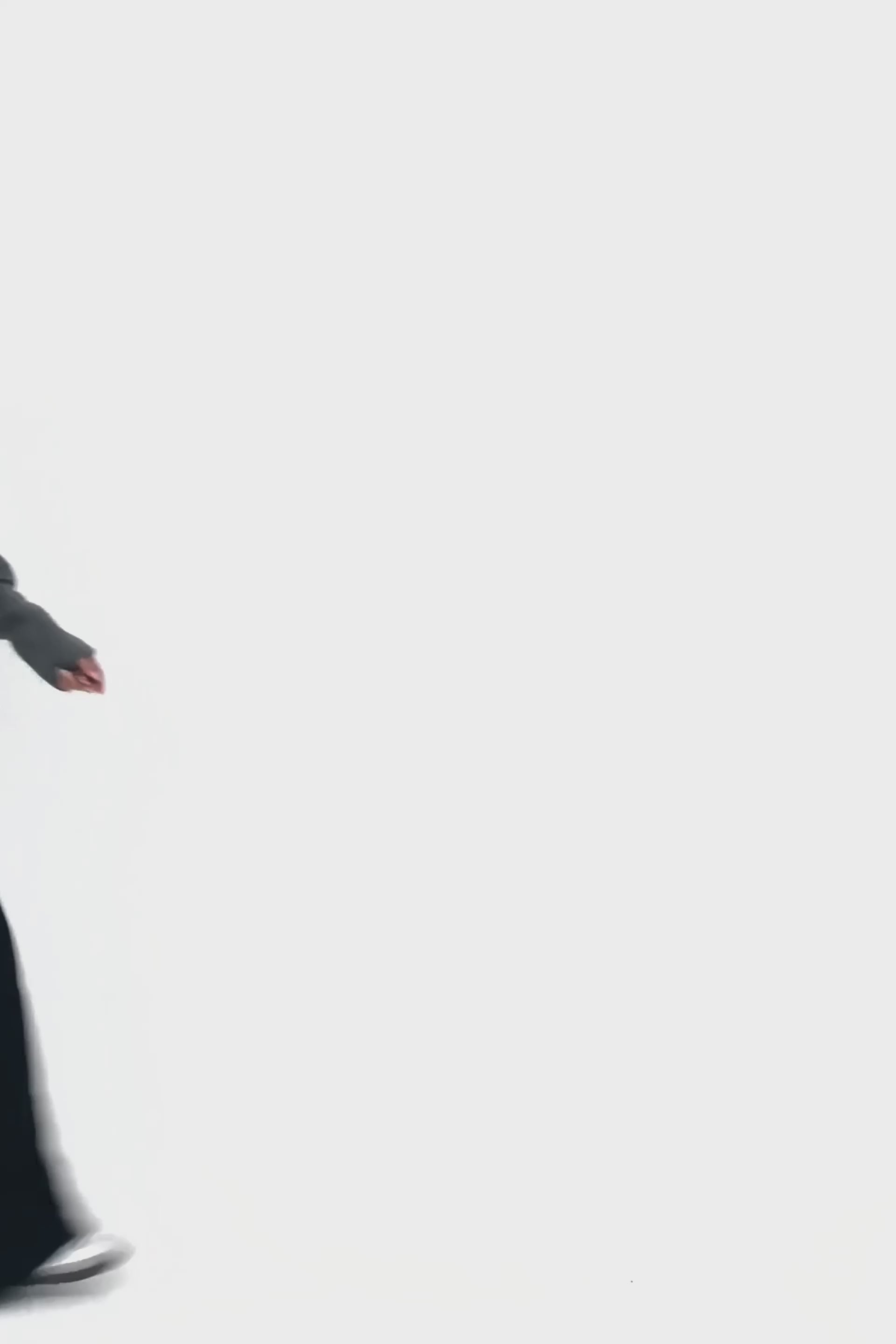 Carica video: Bottega Veneta Ball Hobo Black Leather