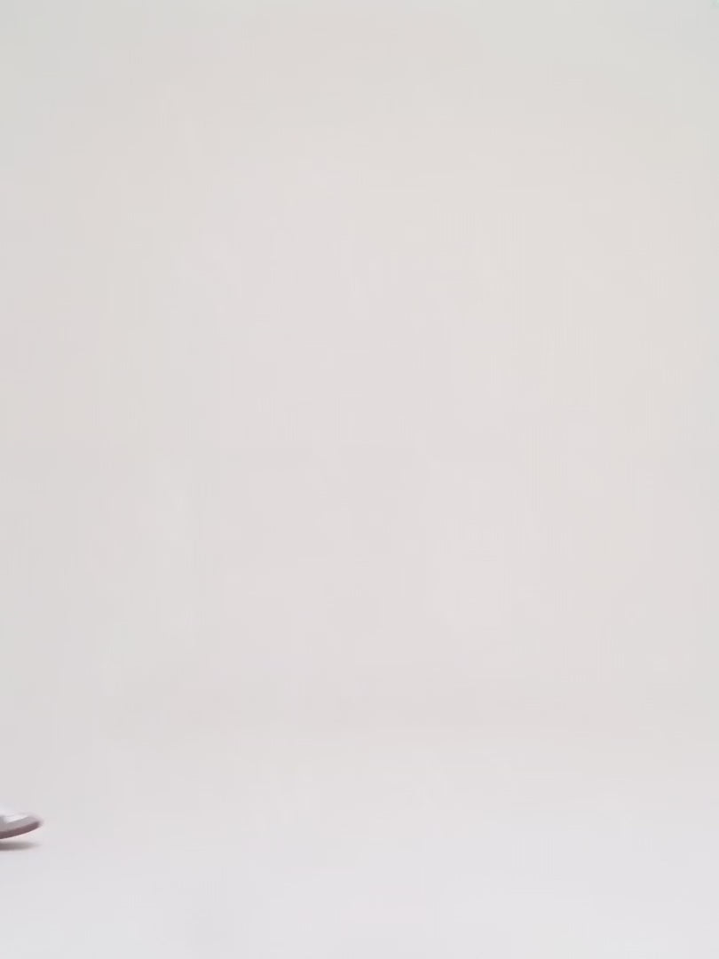 Carica video: Chanel Jumbo Classic Flap