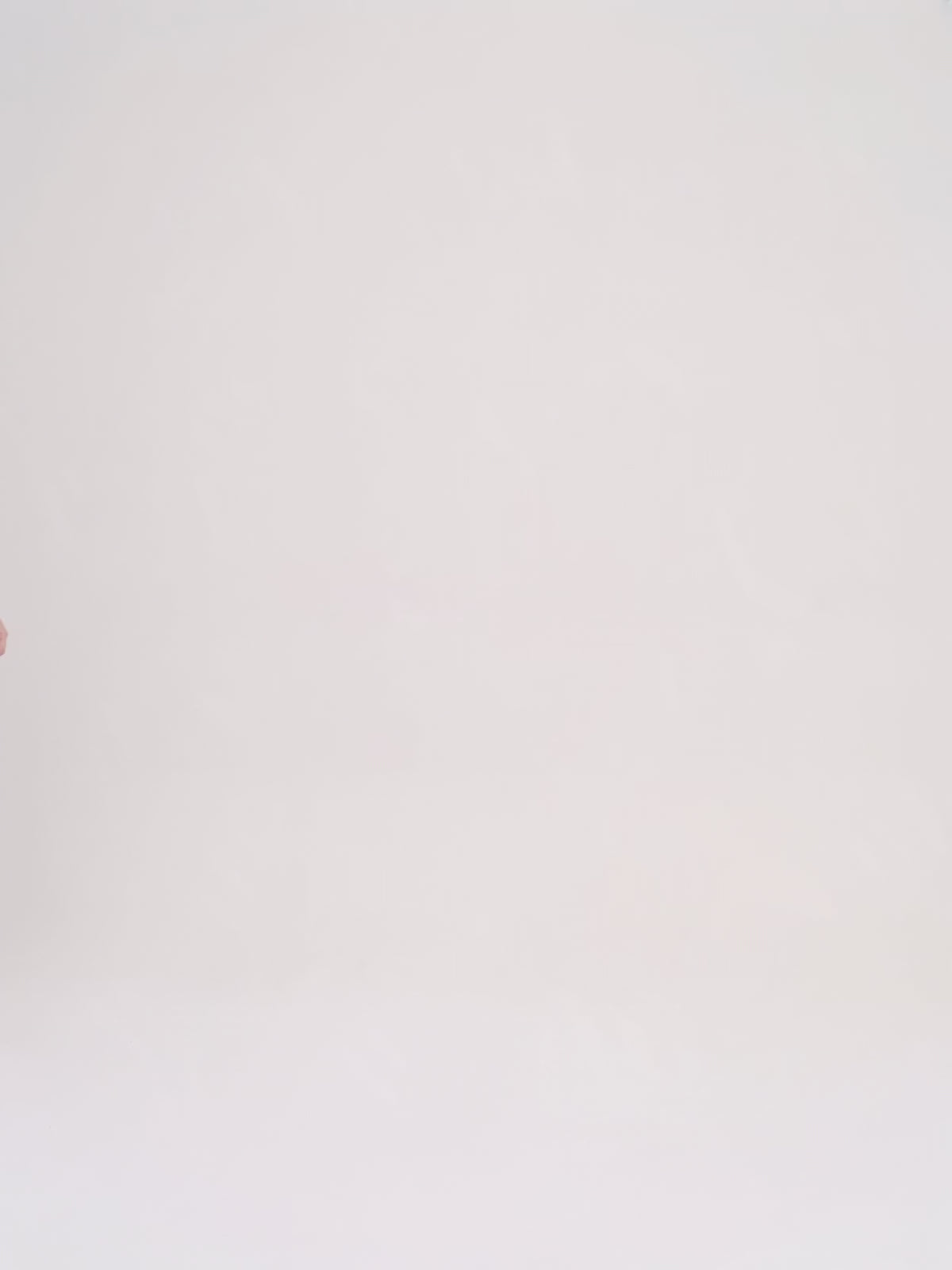 Carica video: Balenciaga - Velo