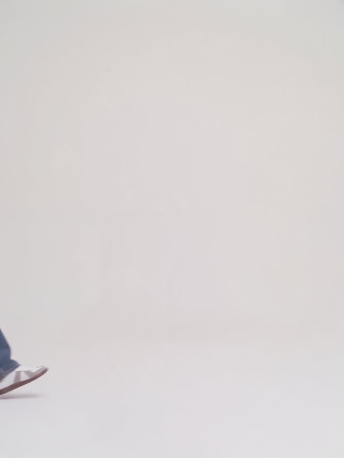 Carica video: Christian Dior - Saddle